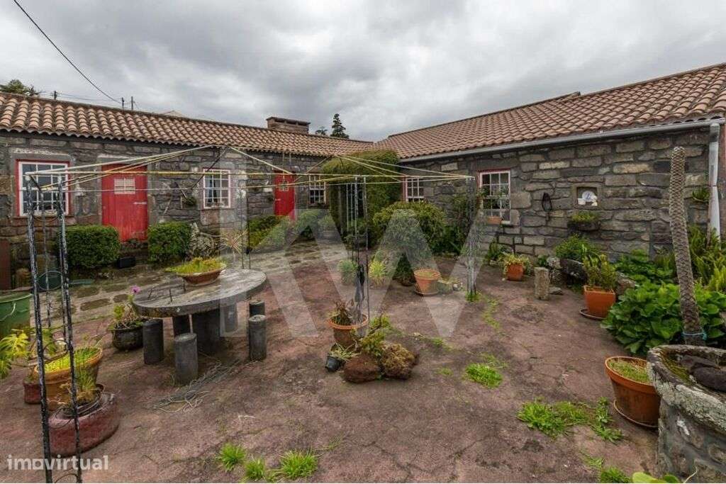 Moradia V4 no concelho de Nordeste, na Ilha de São Miguel Açores - Grande imagem: 4/47