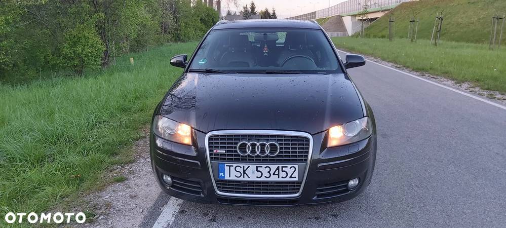 Audi A3 2.0 TDI Sportback DPF S line Sportpaket - 2