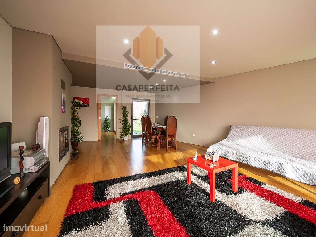 Moradia V3 com Terraço, Salão e Box para 2 Carros - São Félix da Ma... - Grande imagem: 3/41