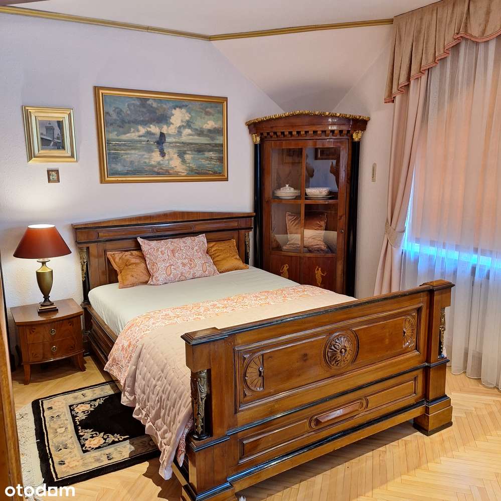 Dom wolnostojący 630m2 na Woli Justowskiej-8