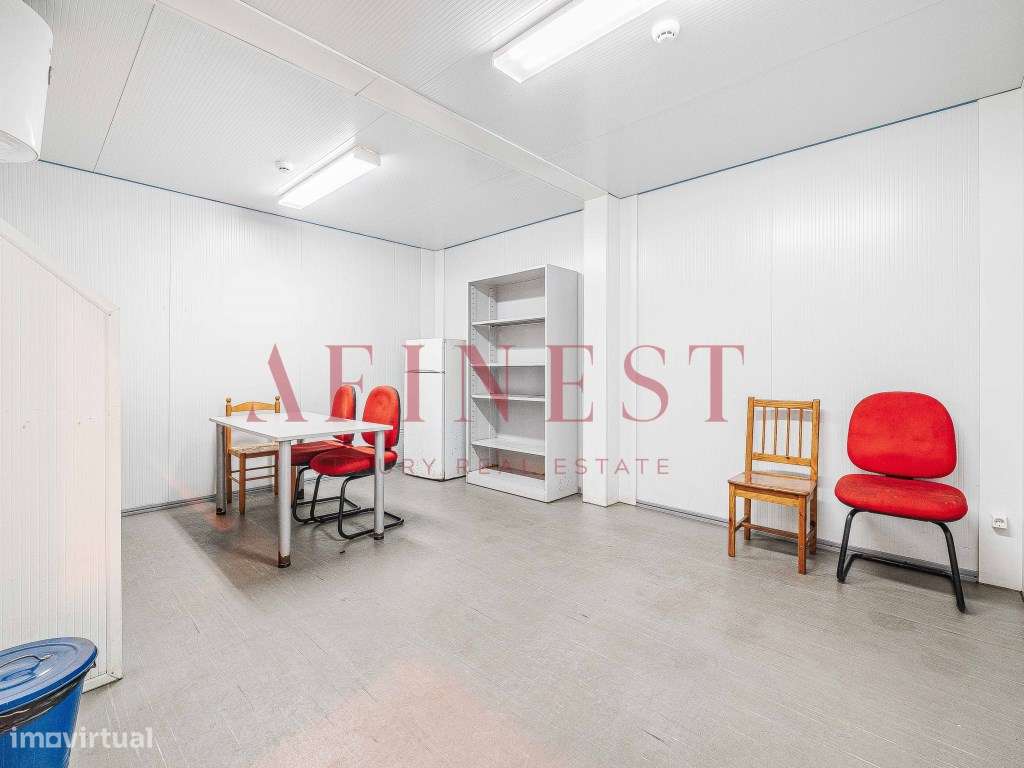 Armazém industrial com 2.550 m², na Quinta da Beloura, em parque fe... - Grande imagem: 5/22