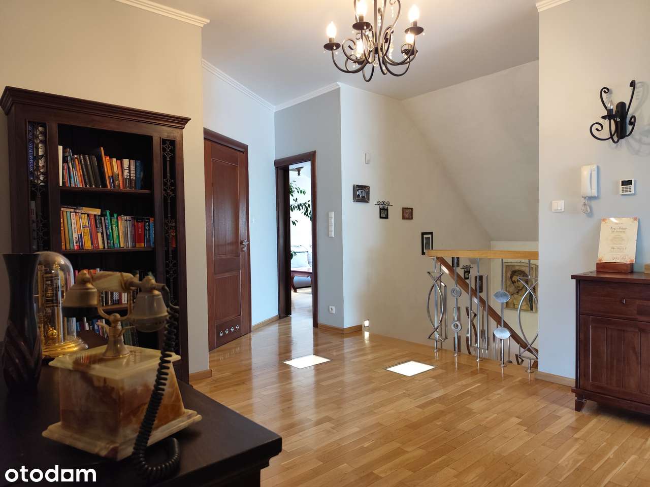 Dom parterowy 244m2, 6 pokoi, gazowe, garaż, działka 1168m2 MIECHOWICE-2