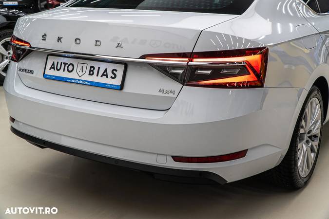 Skoda Superb 2.0 TDI 4X4 DSG Sportline - 14