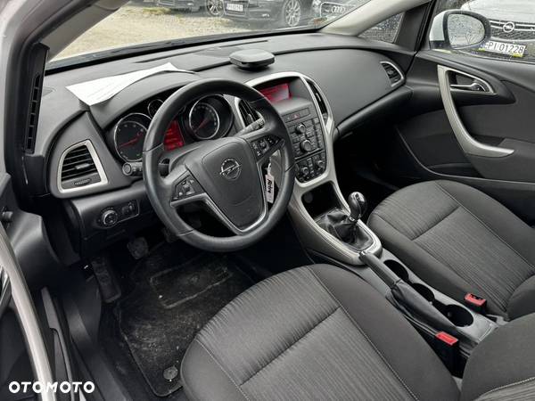 Opel Astra 1.4 Turbo Design Edition - 33