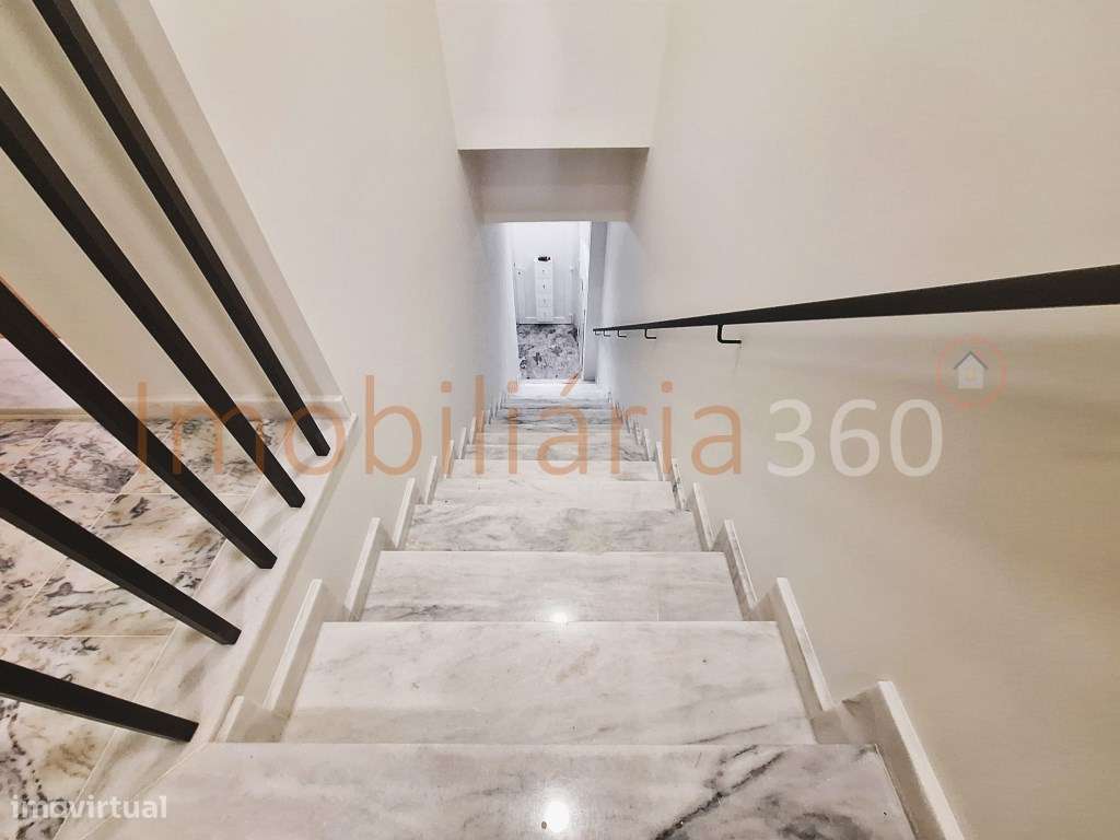 **Apartamento T2 Duplex Novo com Terraço em Matosinhos**-23