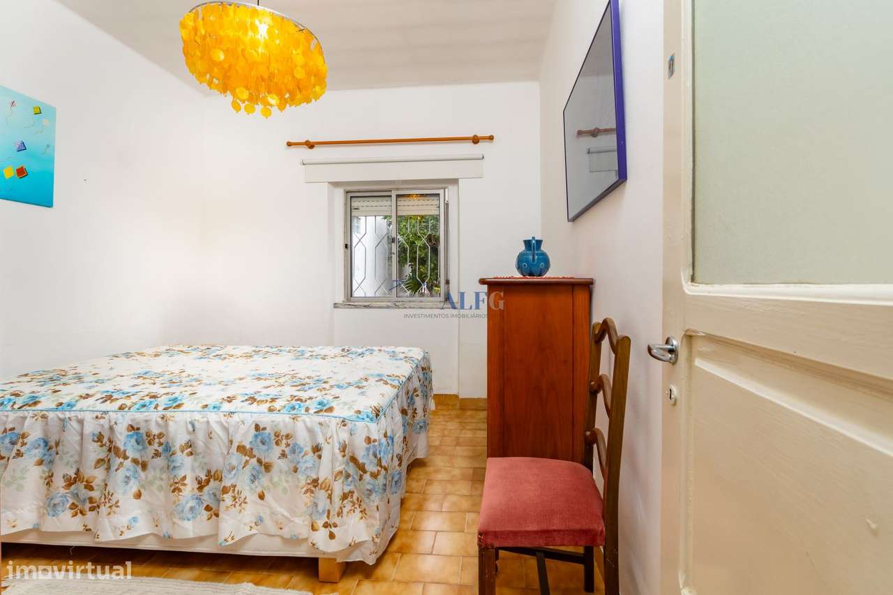 Moradia T2 com quintal no centro do Pinhal Novo, junto a transportes-15