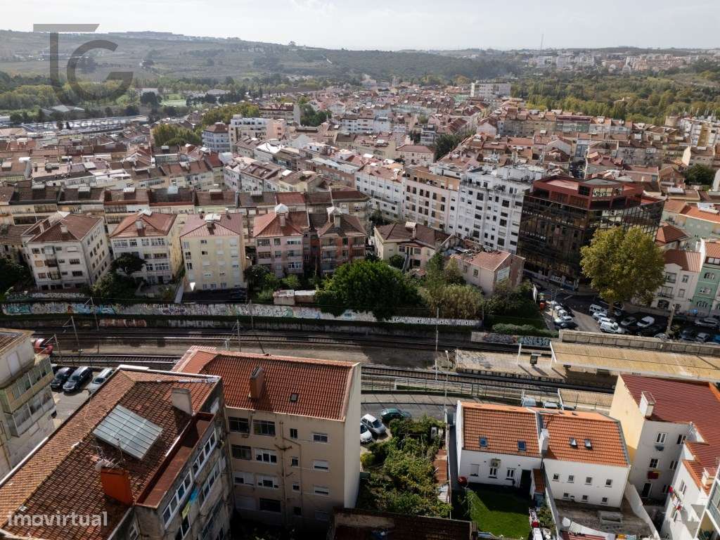 Apartamento T2 em Queluz-Belas junto à Estação-14