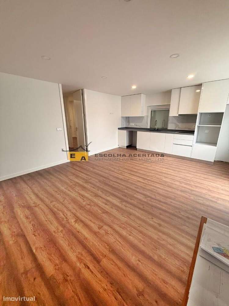 T2- Novo- Pronto a Habitar - Grande imagem: 3/27