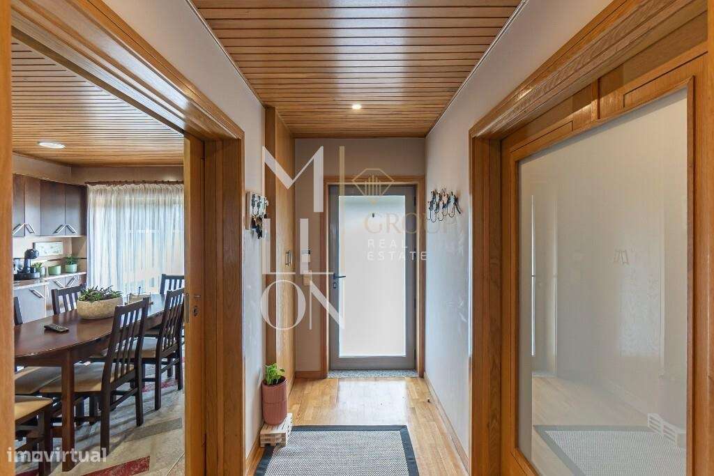 Excelente Moradia Como Nova em Perosinho - Grande imagem: 5/60