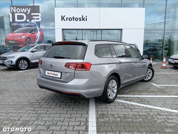 Volkswagen Passat 2.0 TDI EVO Essence DSG - 4