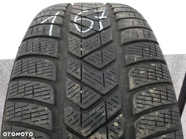 PIRELLI SCORPION TM WINTER  RUNFLAT  235/55R19   235/55/19 - 4