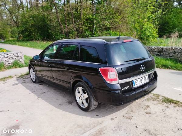 Opel Astra 1.6 Caravan Edition - 4