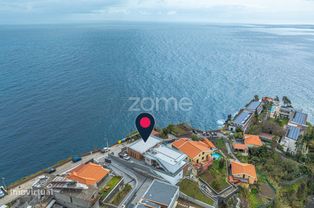 Moradia unifamiliar T3, com vista sobre o mar e sobre a vila da Ponta - Grande imagem: 5/53