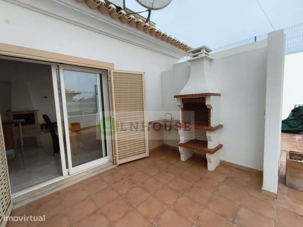 Moradia T4 com piscina e garagem - Castro Marim-18