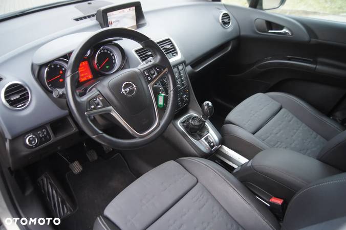 Opel Meriva 1.4 Cosmo - 14