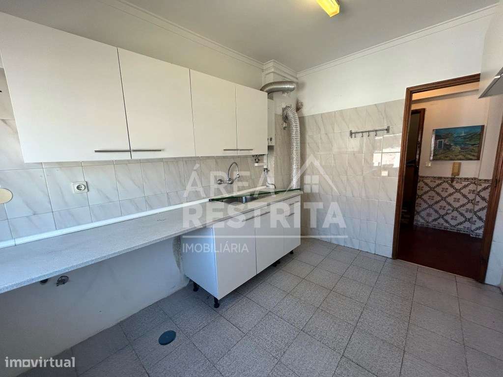 APARTAMENTO T1 , Zona Central, Cruz de Pau - Grande imagem: 2/7