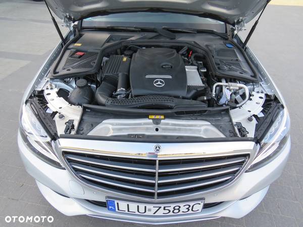 Mercedes-Benz Klasa C 180 T 7G-TRONIC Exclusive - 39