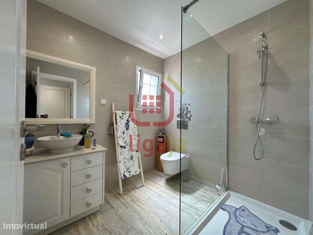 Moradia T3 com terreno - Gondemaria!-13