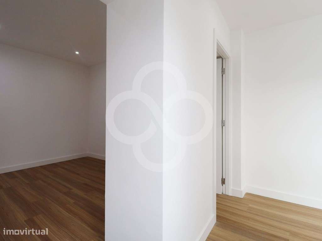 Apartamento T3 remodelado ao Chiado e Santos ao IADE e ISEG em Lisboa-11