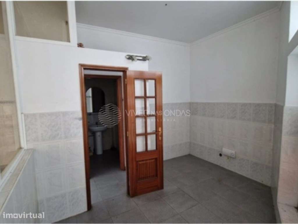 Espaço comercial com 80m2, em Vilar do Paraíso. - Grande imagem: 4/5