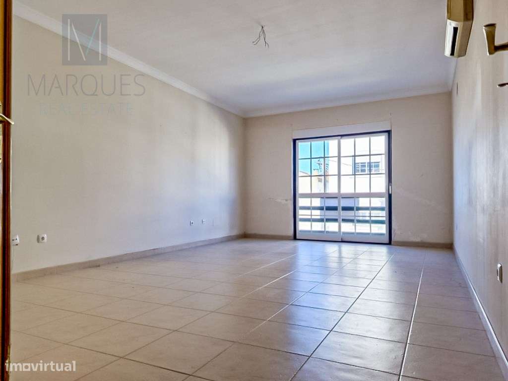 Apartamento T3 com Arrecadação e Estacionamento no Pinhal Novo - Grande imagem: 3/21