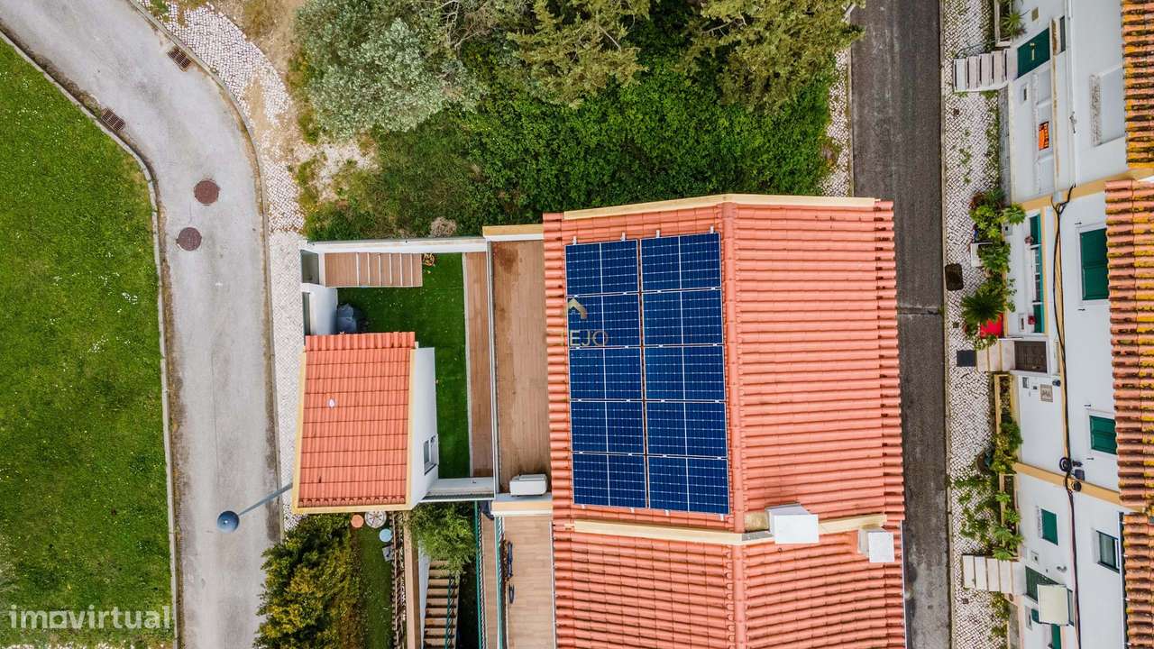 Moradia T2 Moderna com Pátio, Varanda e Chão Radiante – Bairro da Petr-33