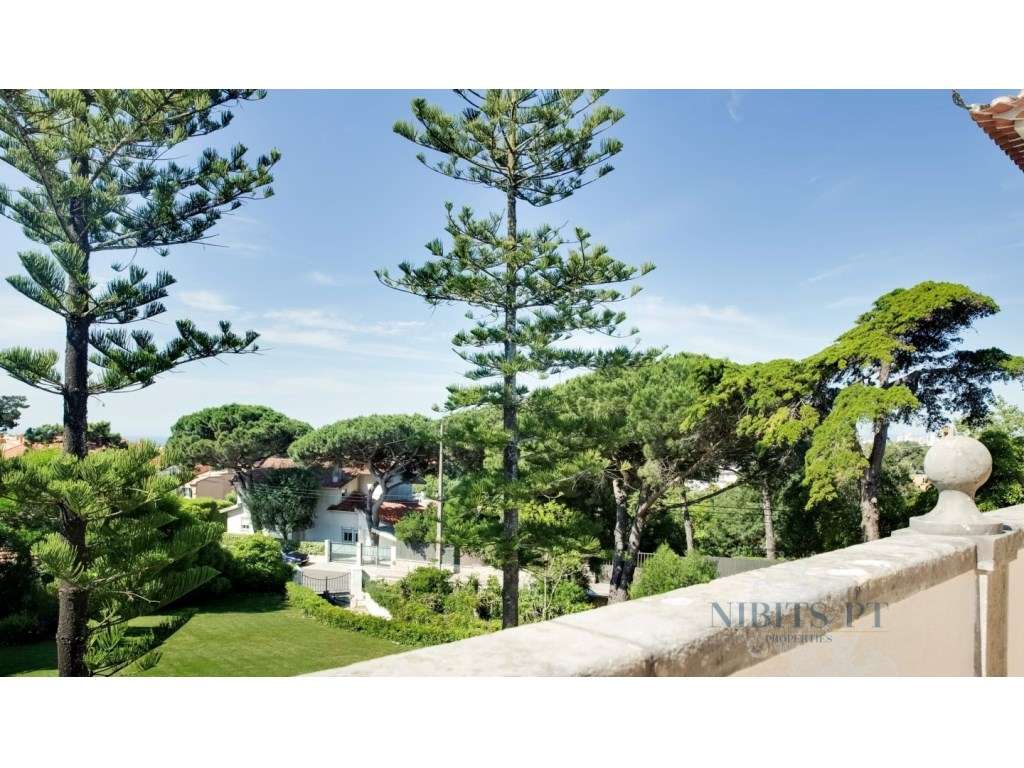 Palacete Tradicional Português T10 no Monte Estoril, Estoril, Portugal-26