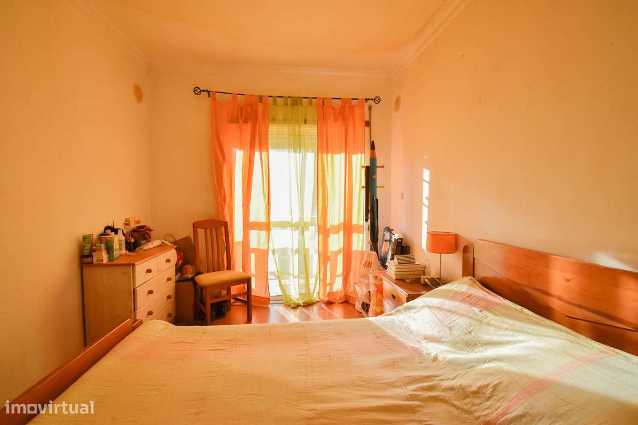T2 excelente estado no centro de Massamá - Grande imagem: 5/7
