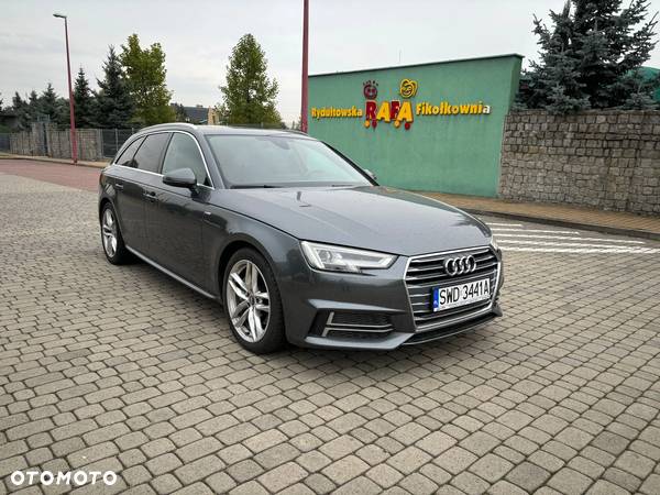 Audi A4 2.0 TDI Design S tronic - 2