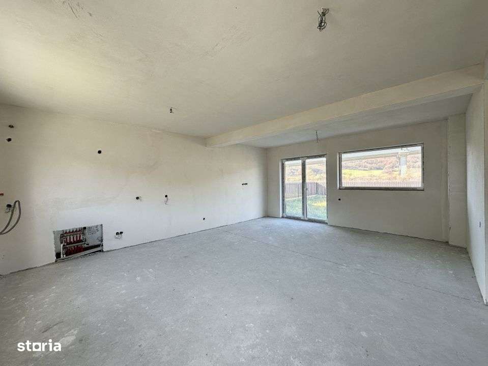 Comision 0. Casa noua Luna de Sus, Floresti-8