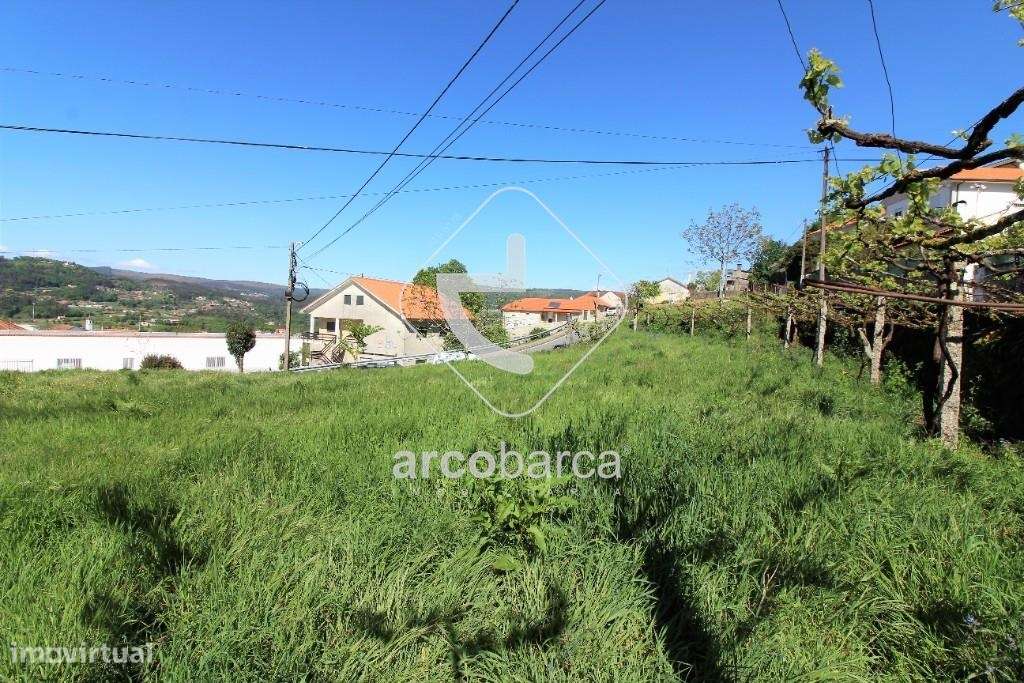 Moradia em pedra para remodelar, com terreno,  à entrada da Vila de Pa-15