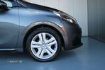 Peugeot 208 1.2 PureTech Allure EAT6 - 19