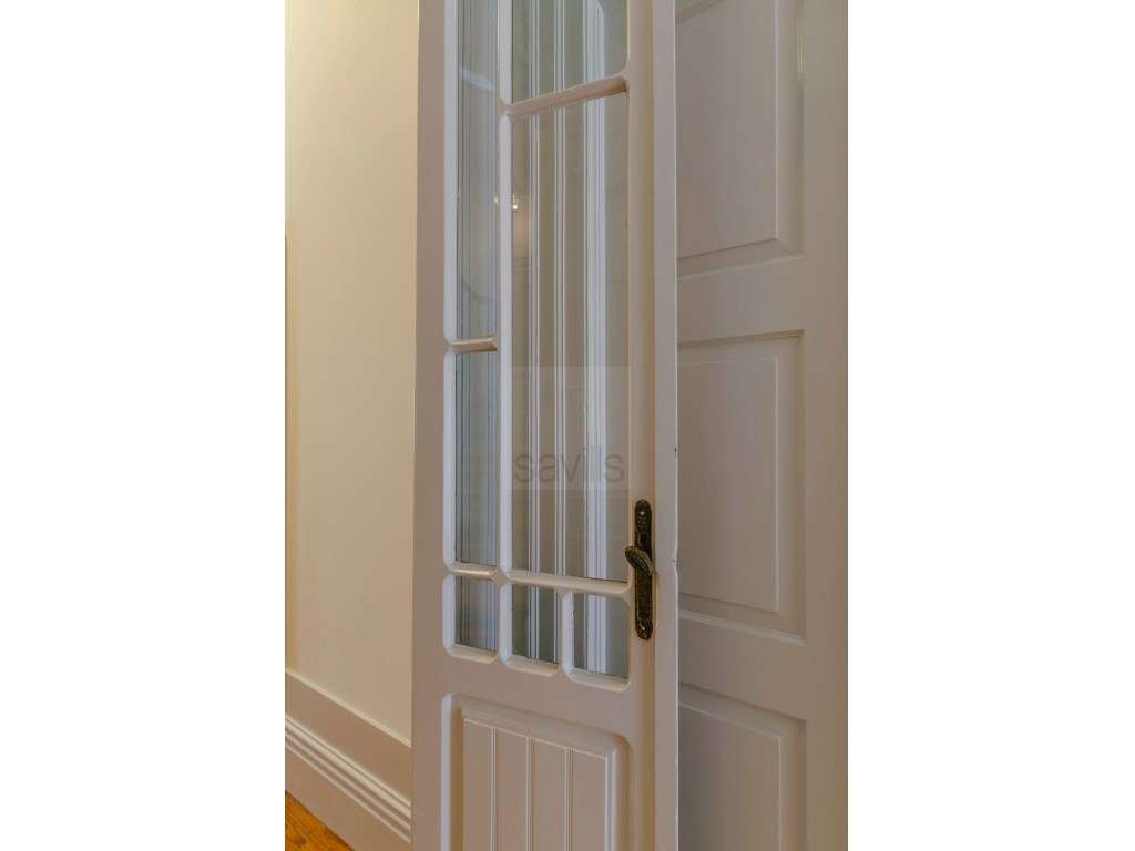 Apartamento T0 renovado, Porto - Grande imagem: 5/9