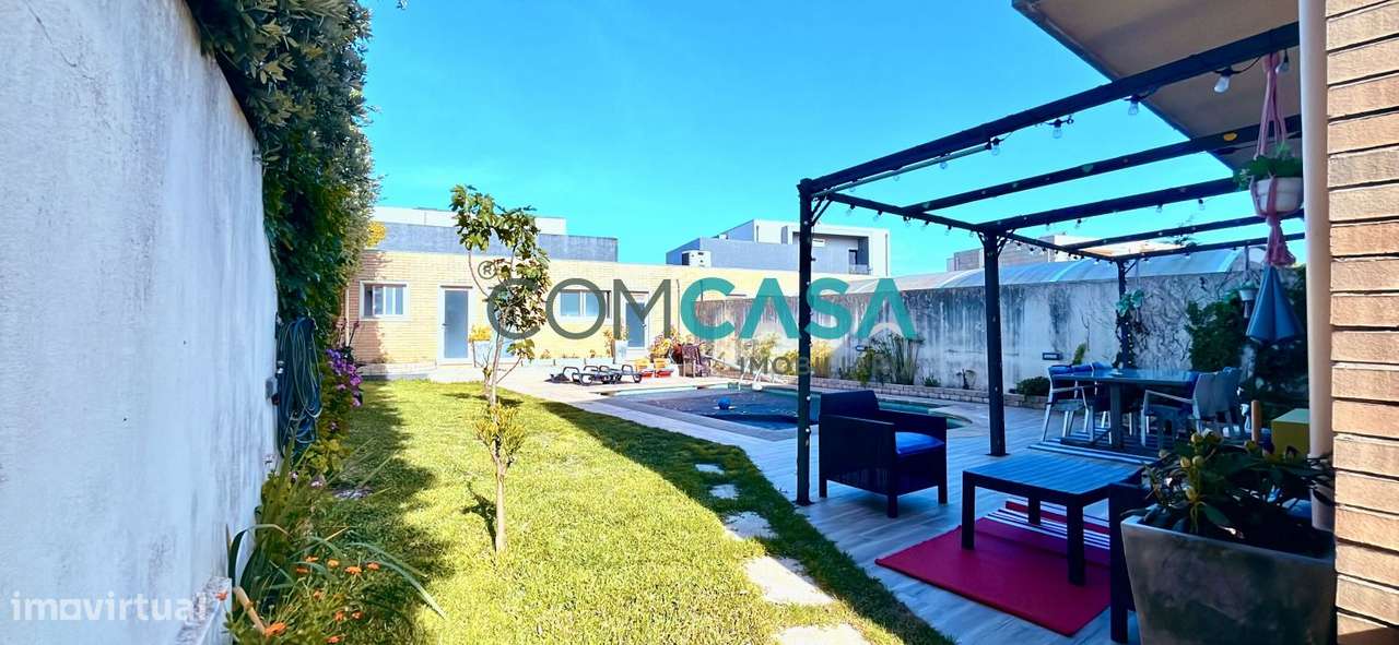 Moradia V4 | piscina descoberta | proximo da praia | Lavra Matosinhos-17