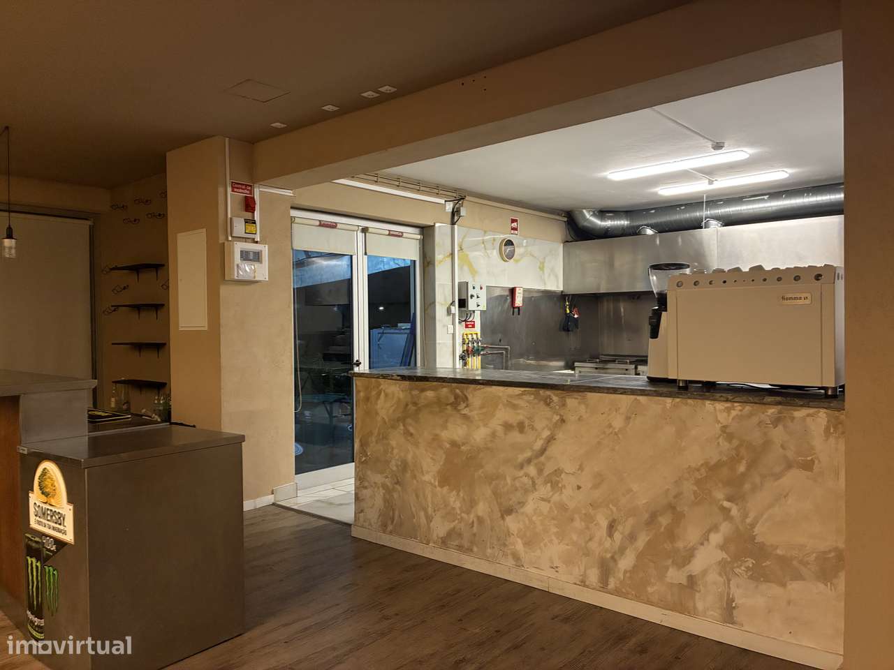 Loja, 300 m², S. João da Madeira - Grande imagem: 4/12