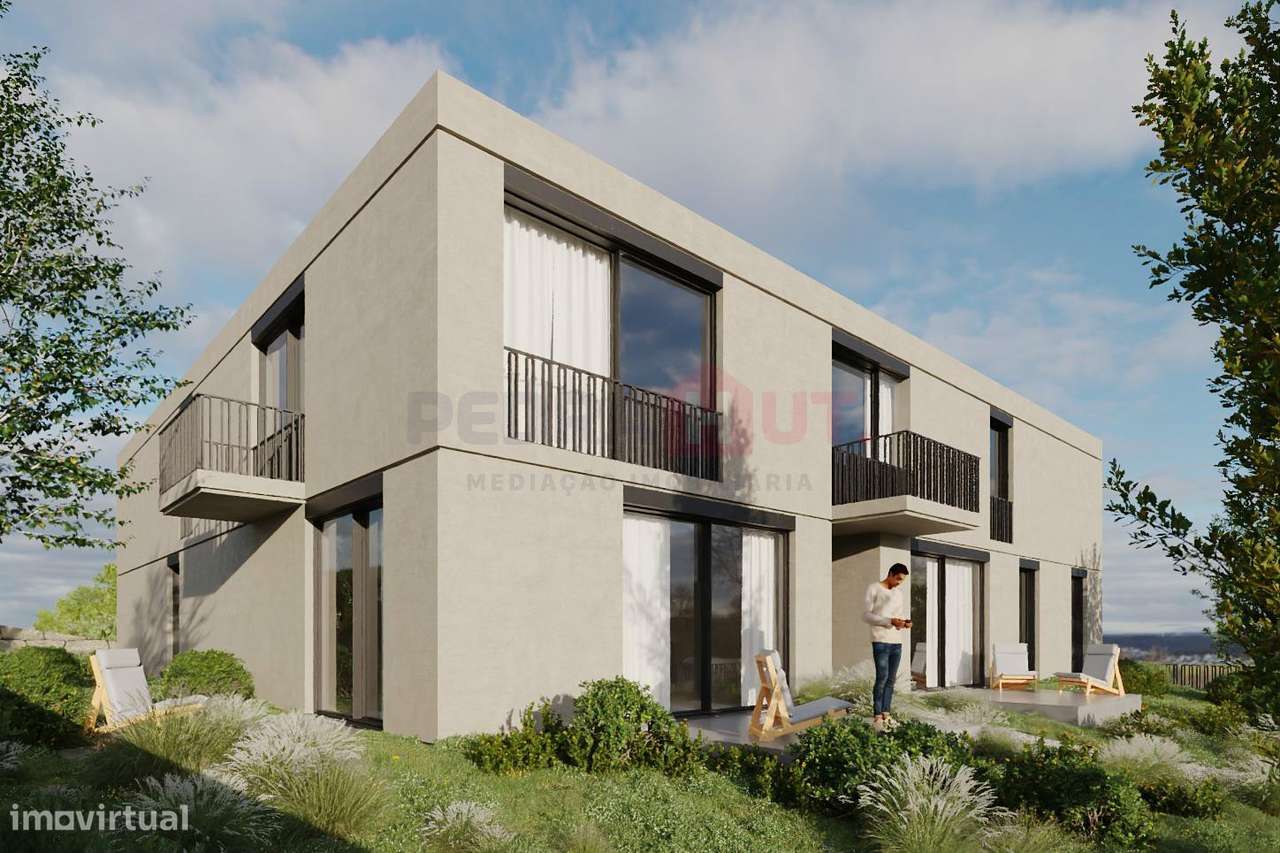 Apartamento T2 Novo com 105 m² em Lousada-0