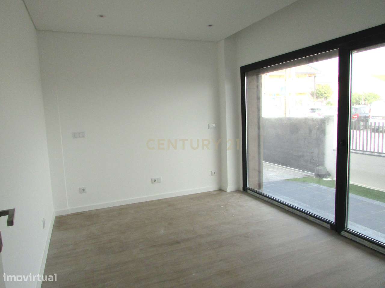 Moradia T3+1 em Portela da Azóia, Santa Iria de Azóia-25