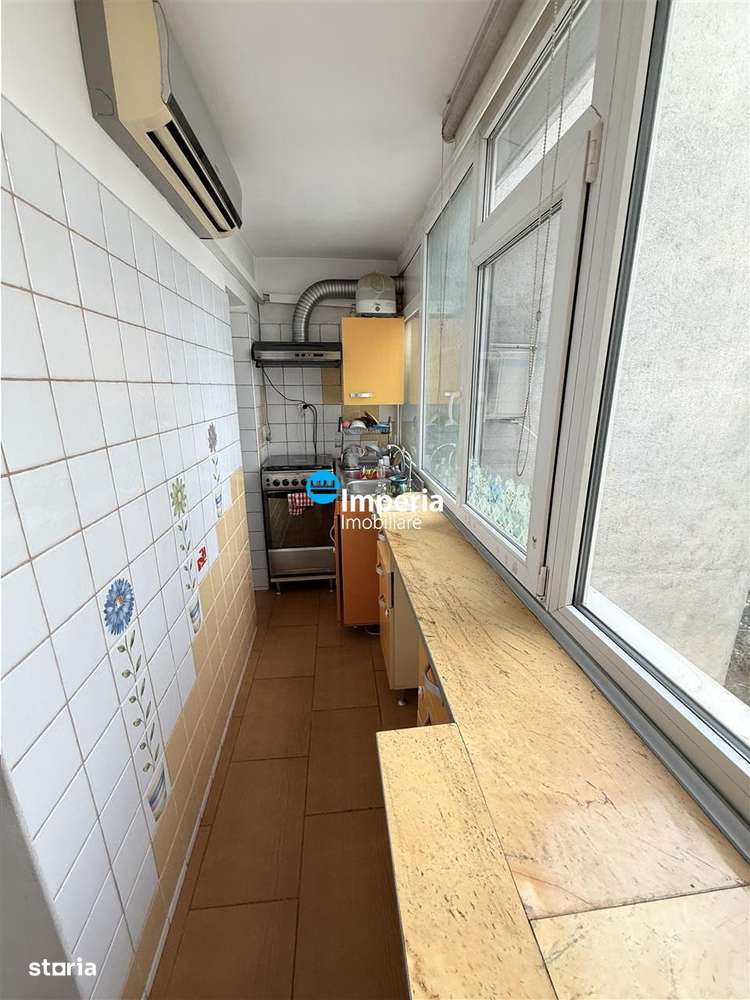 Apartament 2 camere de vanzare  Gara-3