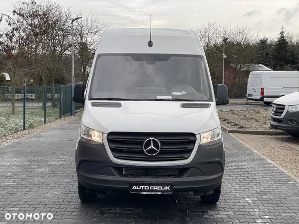 Mercedes-Benz Sprinter - 3