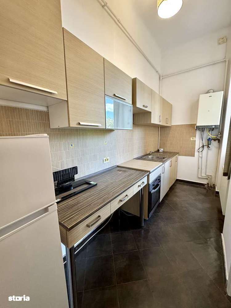 Vand apartament 3 camere, ultracentral, Piata Mica-9