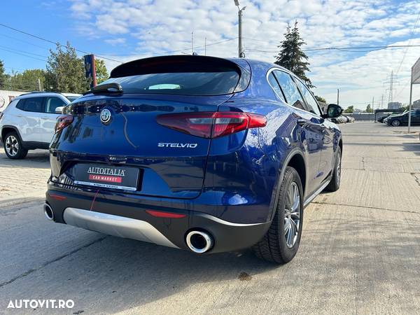 Alfa Romeo Stelvio - 4