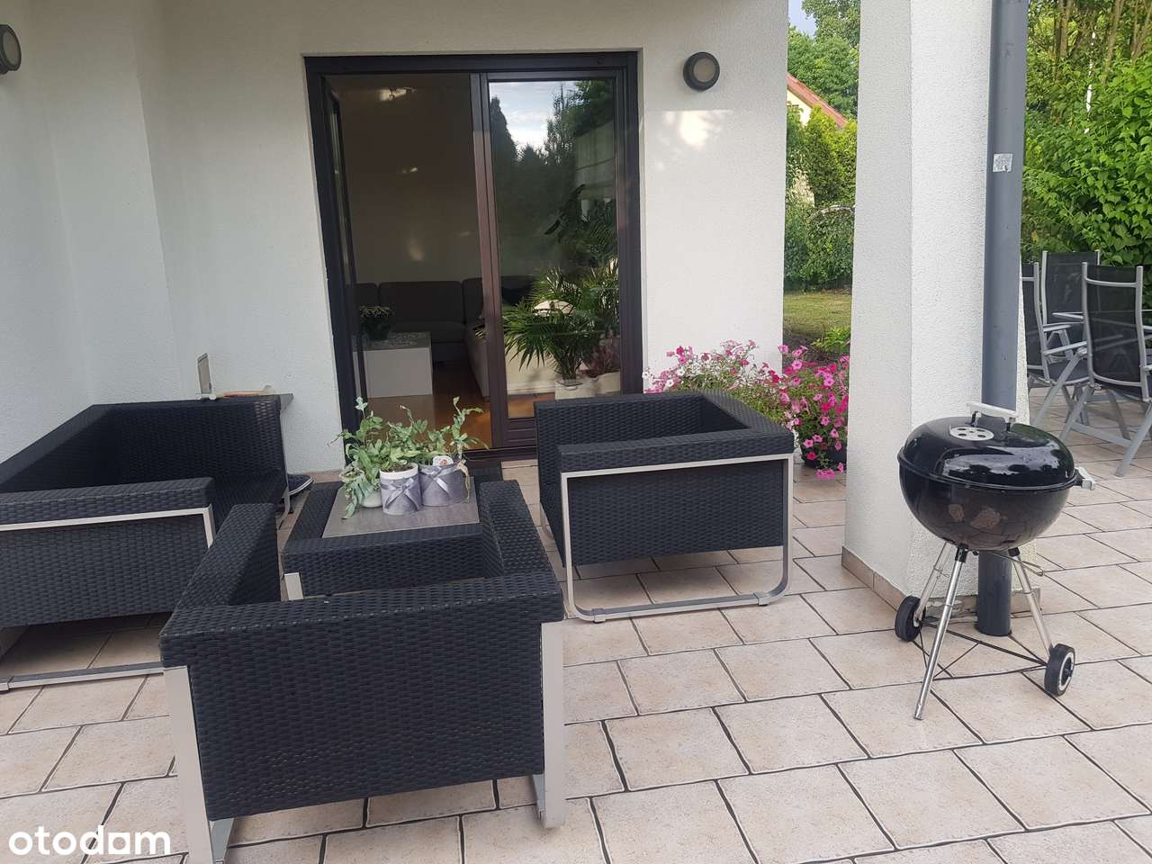 Nowoczesny,komfortowy,piękny ogród, blisko Wrocławia,5 sypialni.-14