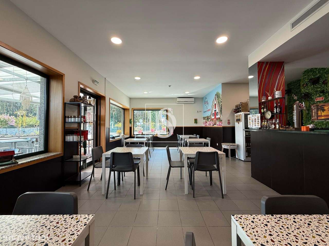 Moradia T3 + Espaço Comercial-3