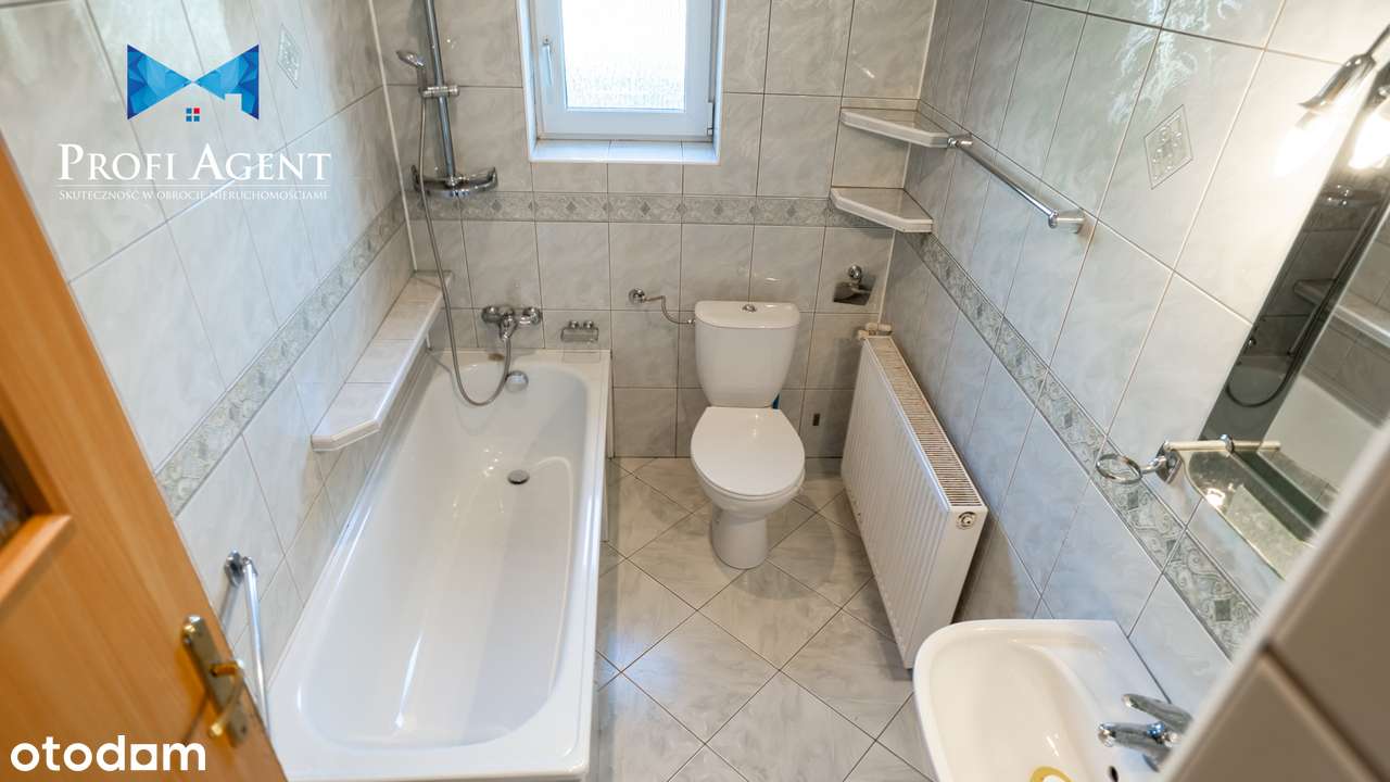 Przestrzeń do życia i oddechu – dom z garażem i zieloną działką-13