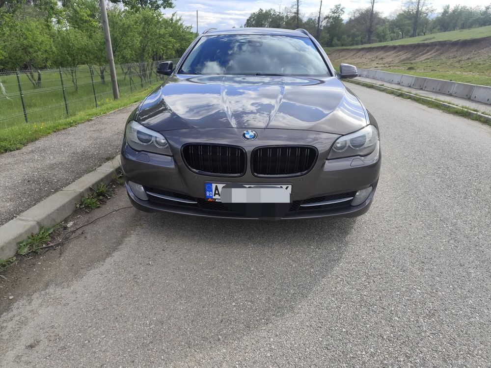 BMW 5 Series F10/F11/F07 [2010 - 2017] 520d Sport-Aut. 2012