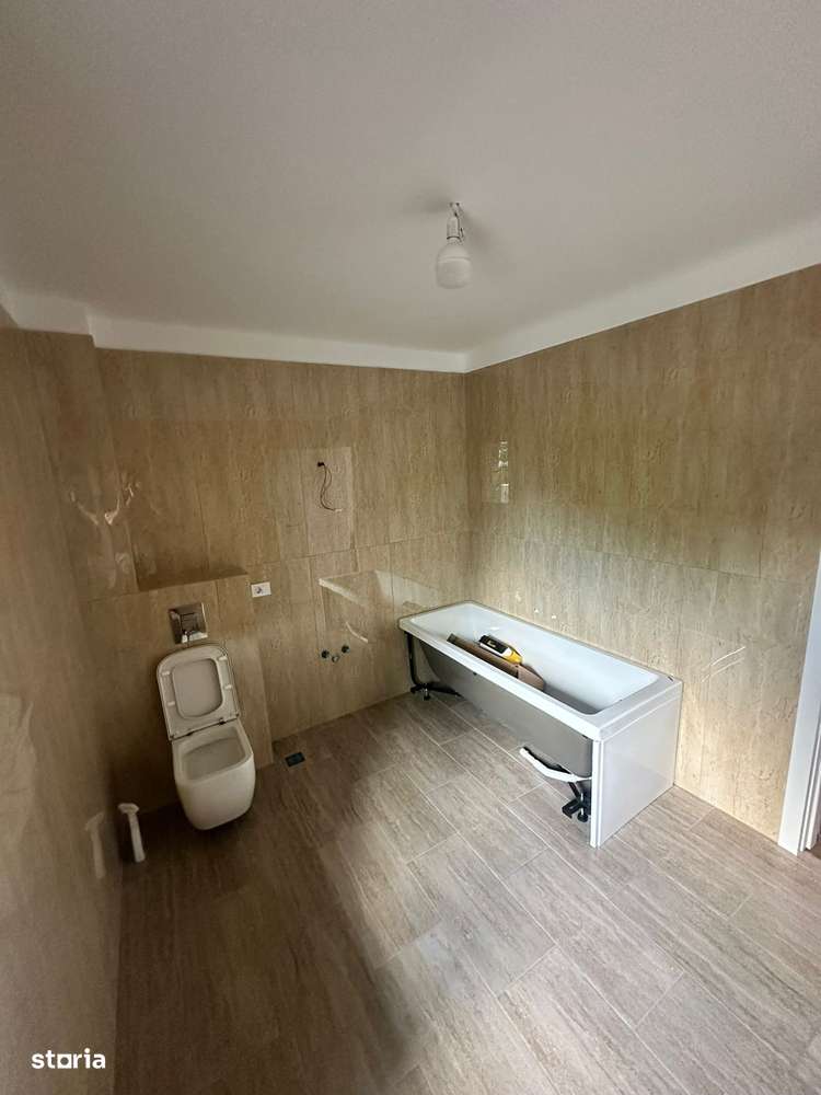 Casa cu 4 camere Vladiceni-5