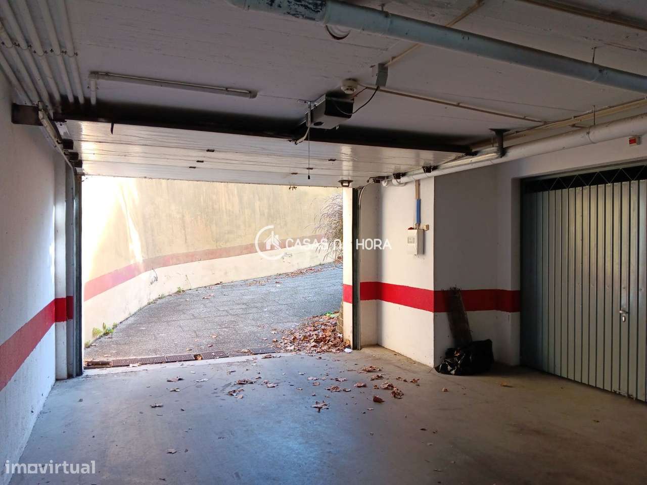 Garagem/armazém na Rua Dr. José Joaquim de Almeida, em Carcavelos-8