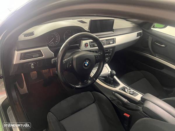 BMW 318 d Touring Pack M - 13