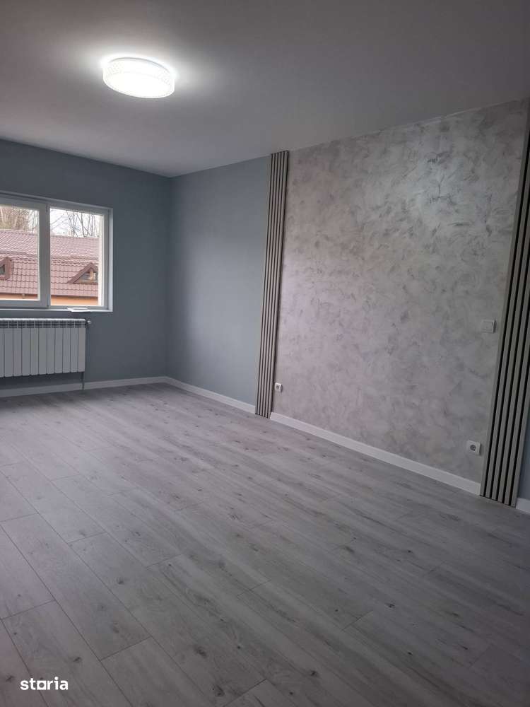 De vanzare 2 camere, etaj intermediar, complet renovat, decomandat - Imagine principală: 3/15