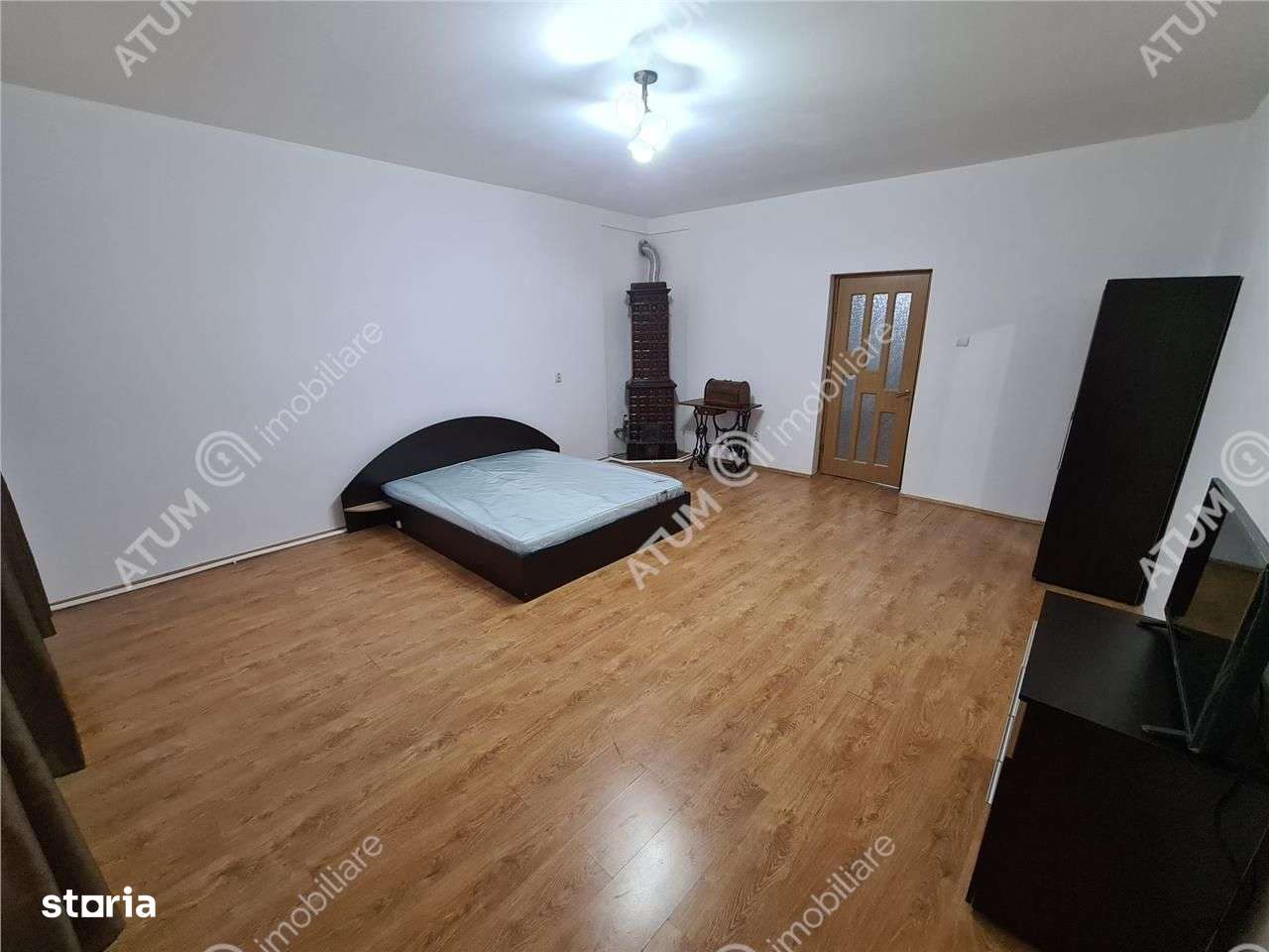 Apartament la casa cu 2 camere si pivnita in Centrul Istoric din Sibiu - Imagine principală: 3/17